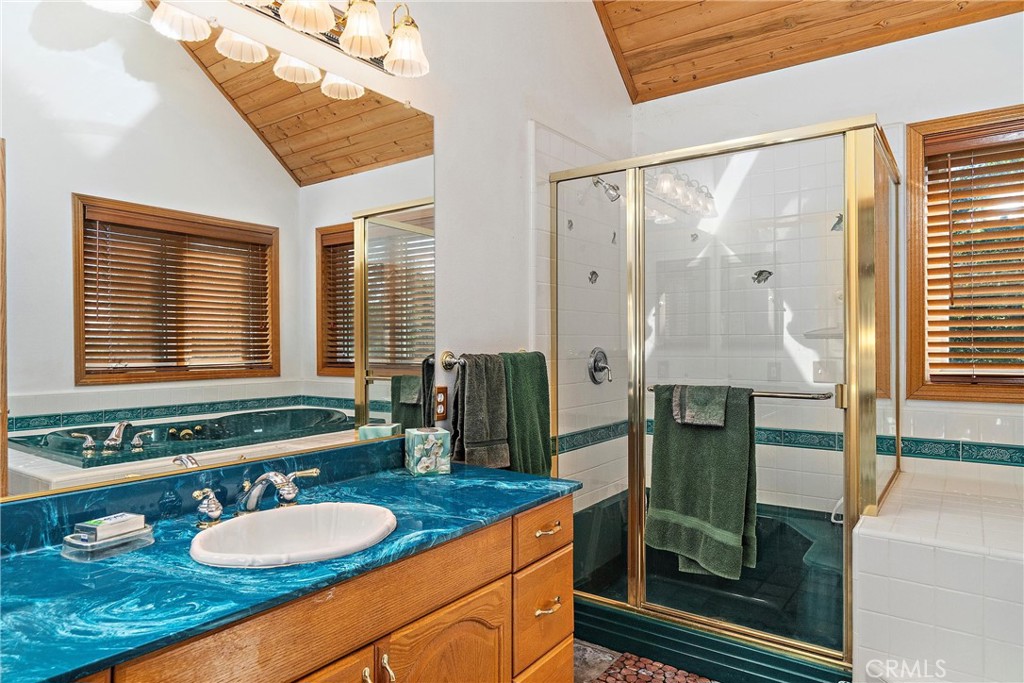 3170 Heron Lane