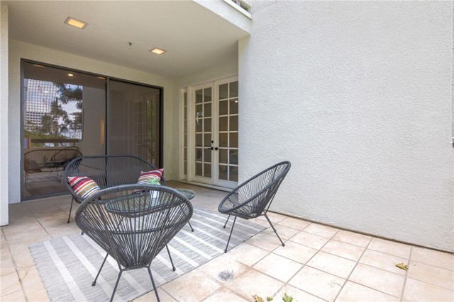 Detail Gallery Image 39 of 75 For 2122 Century Park Ln #111,  Los Angeles,  CA 90067 - 2 Beds | 2/1 Baths