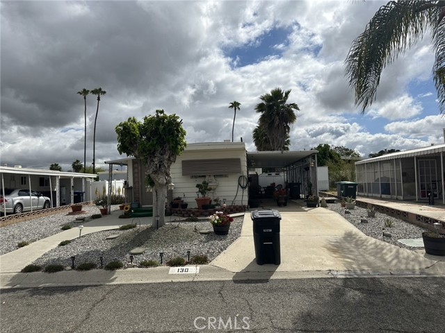 130 Santa Clara Circle, Hemet, CA 92543