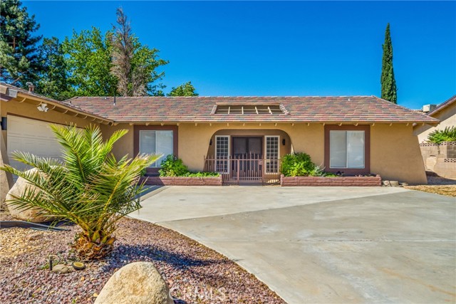 Detail Gallery Image 3 of 37 For 39713 Makin Ave, Palmdale,  CA 93551 - 3 Beds | 2 Baths