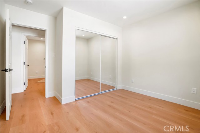 Detail Gallery Image 25 of 51 For 18324 Sylvan St, Tarzana,  CA 91335 - 4 Beds | 2 Baths