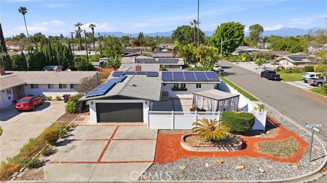 Detail Gallery Image 8 of 65 For 12321 Moana Way, Garden Grove,  CA 92840 - 4 Beds | 3 Baths