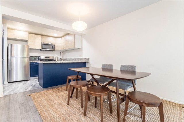 Detail Gallery Image 5 of 31 For 15786 Midwood, Granada Hills,  CA 91344 - 3 Beds | 3 Baths