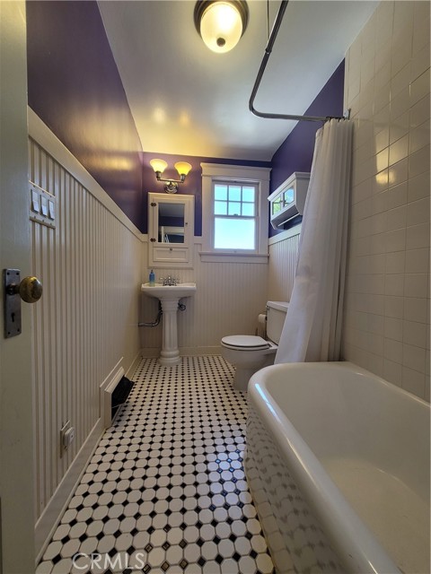 Detail Gallery Image 30 of 32 For 901 S Center St, Redlands,  CA 92373 - 4 Beds | 2/1 Baths