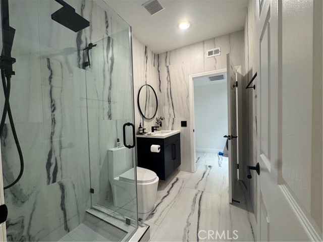 Detail Gallery Image 28 of 33 For 12011 Goshen #104,  Los Angeles,  CA 90049 - 2 Beds | 3 Baths