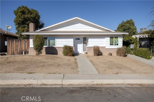 Detail Gallery Image 1 of 39 For 924 Day Ave, Bakersfield,  CA 93308 - – Beds | – Baths