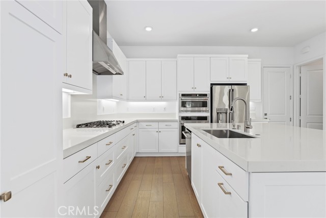 27124 Purple Sage Court, Valencia CA: https://media.crmls.org/medias/53530342-ba1f-48a7-b706-7b8d1e5905b6.jpg