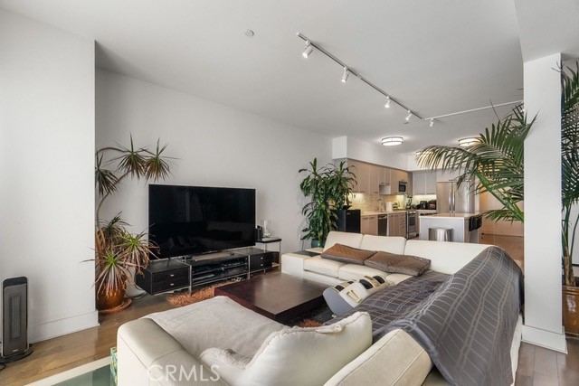 Detail Gallery Image 8 of 25 For 1817 Prosser Ave #503,  Los Angeles,  CA 90025 - 2 Beds | 2 Baths