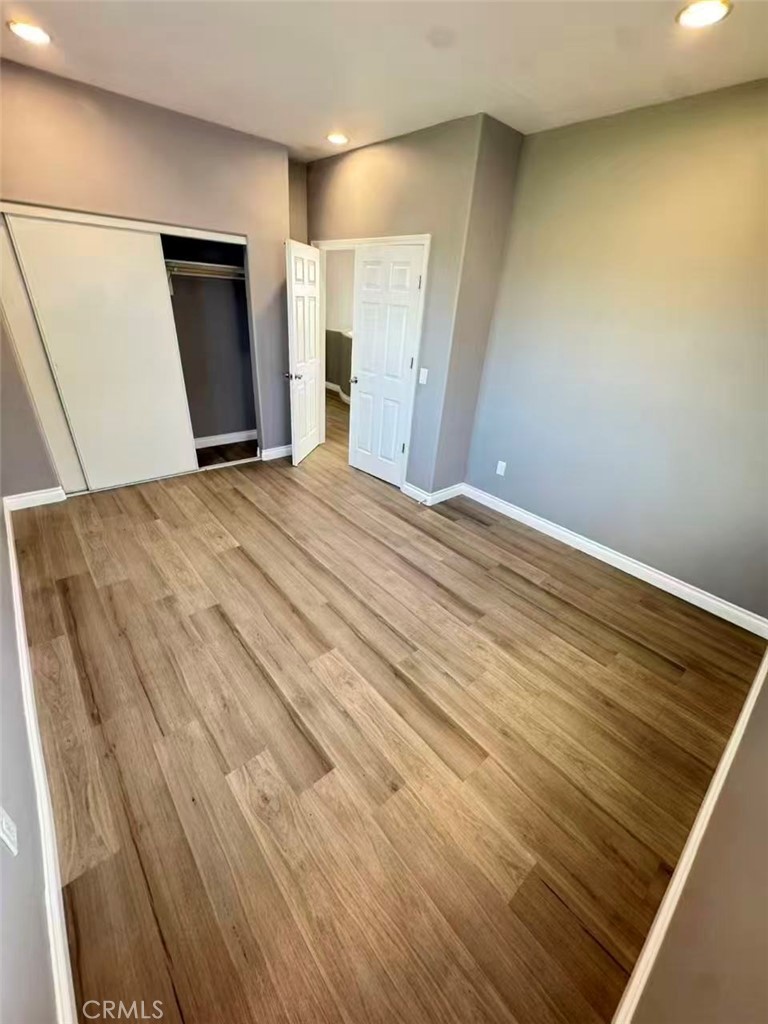 MLS #WS25272554 image #8