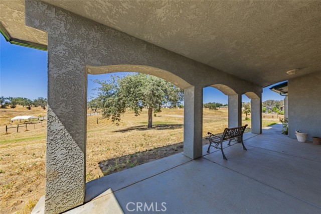 35095 Rough Rider Way, Raymond CA: https://media.crmls.org/medias/535401c4-5d82-43d5-bf00-16facfece866.jpg