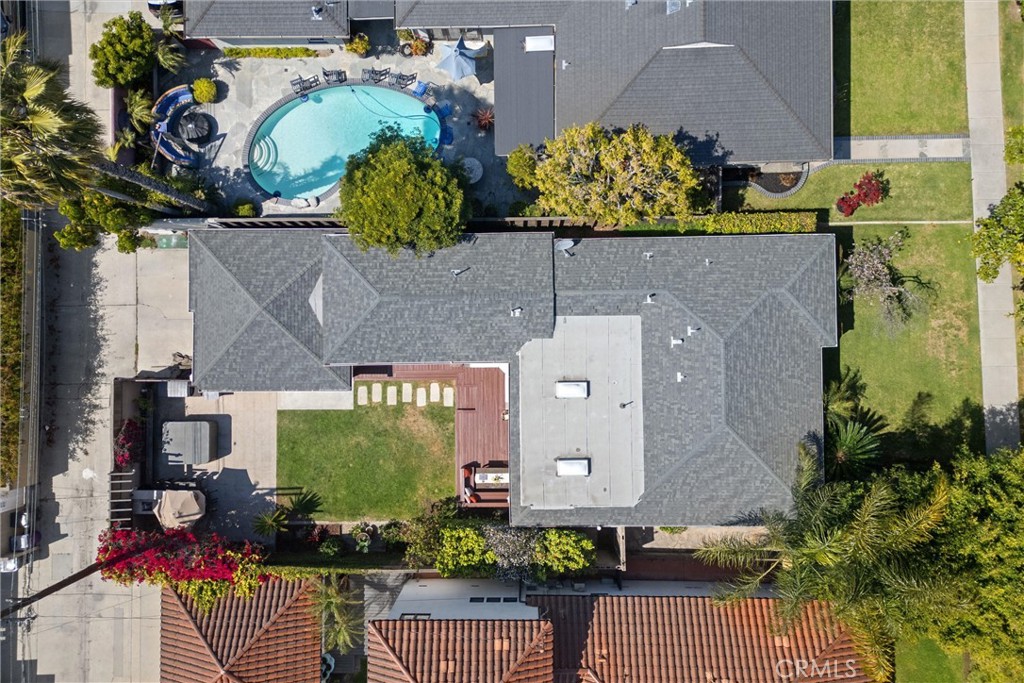 https://media.crmls.org/medias/53541d2d-bdee-4784-9402-f448dce266ae.jpg?preset=X-Large