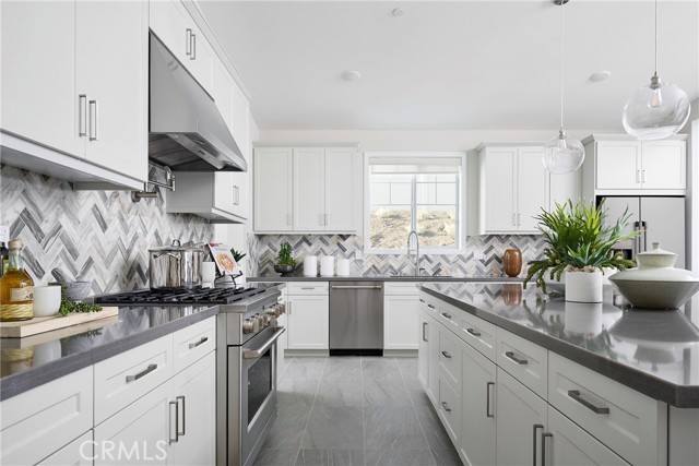 Detail Gallery Image 4 of 19 For 18184 Shady View Dr, Chino Hills,  CA 91709 - 3 Beds | 3/1 Baths