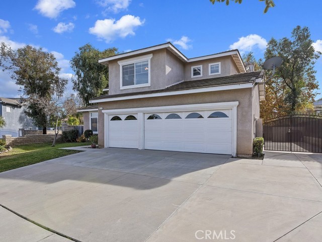 584 Redondo Ln, Corona, CA 92882