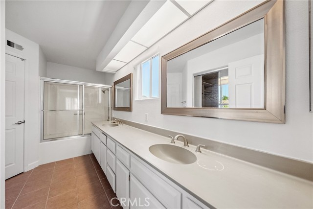 Detail Gallery Image 8 of 19 For 23260 Joaquin Ridge Dr, Murrieta,  CA 92562 - 4 Beds | 2 Baths