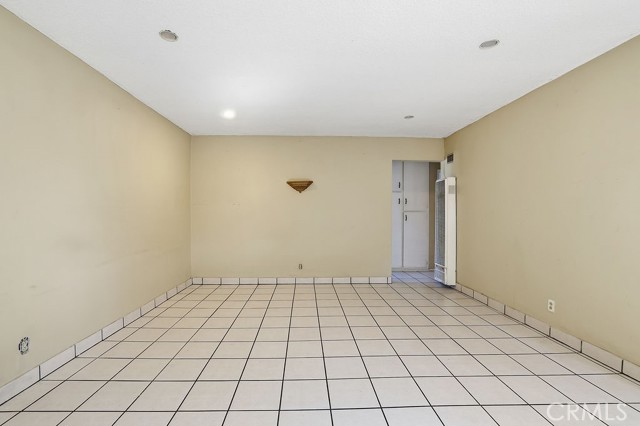 Detail Gallery Image 2 of 41 For 726 Weelo Dr, Costa Mesa,  CA 92627 - 4 Beds | 2 Baths