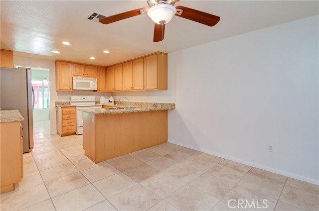Detail Gallery Image 21 of 40 For 6721 Vista Loma, Yorba Linda,  CA 92886 - 3 Beds | 2/1 Baths