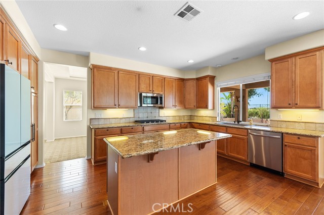 32856 Northshire Circle, Temecula CA: https://media.crmls.org/medias/53561c5e-1cc2-4aaf-b367-da34b01ce9f9.jpg
