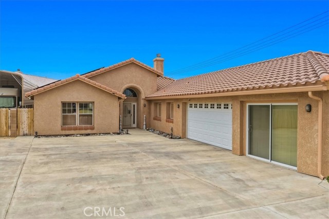 Detail Gallery Image 3 of 54 For 8514 Barberry Ave, Yucca Valley,  CA 92284 - 4 Beds | 3 Baths