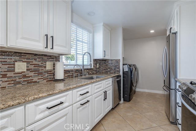 Image 9 of 65 For 824 Dune  