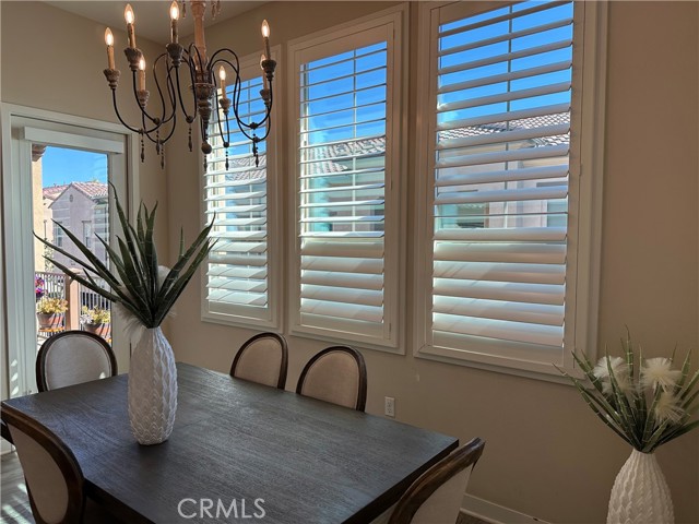227 Carlow, Irvine CA: https://media.crmls.org/medias/53576357-aaf8-4c4e-9ad3-83bd2629cfe4.jpg