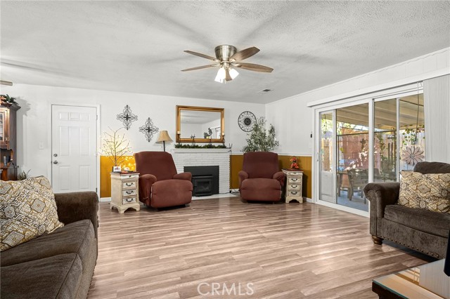 1171 Peach Street, Corning CA: https://media.crmls.org/medias/5358fc5c-ea39-4f3a-b6d9-d514e11f649e.jpg
