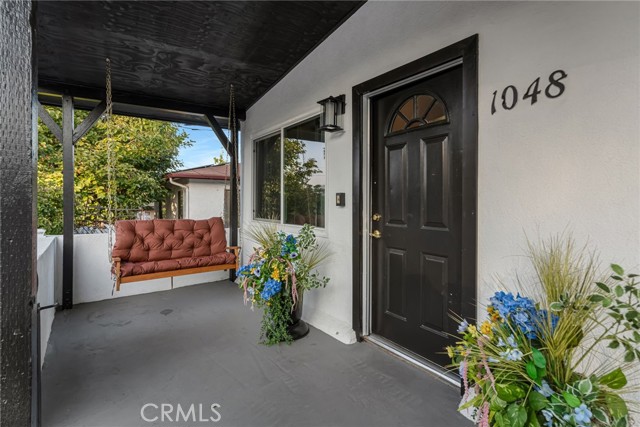 1048 Dexter Street, Los Angeles CA: https://media.crmls.org/medias/53590654-4588-48fa-88b0-eef40f8f9906.jpg