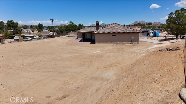 Detail Gallery Image 9 of 33 For 18255 Winnetka Rd, Apple Valley,  CA 92307 - 4 Beds | 3 Baths