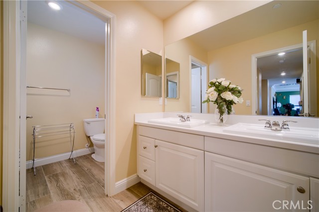 Detail Gallery Image 27 of 41 For 12010 Santiam Ct, Jurupa Valley,  CA 91752 - 5 Beds | 3/1 Baths