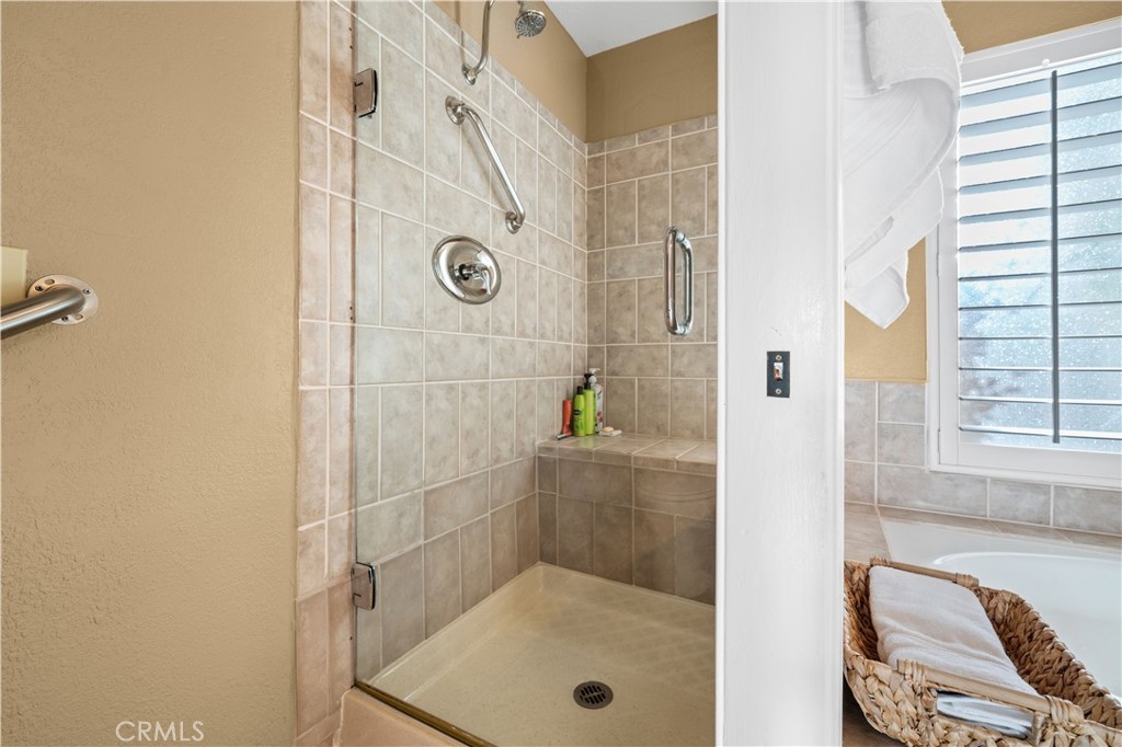 535a629b Fcf6 4dc1 963b F8c7df843c75