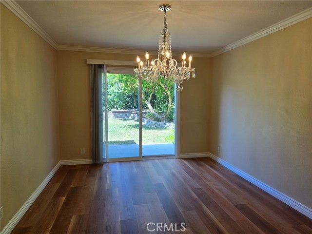 Detail Gallery Image 8 of 37 For 1026 Damascus Cir, Costa Mesa,  CA 92626 - 5 Beds | 3 Baths