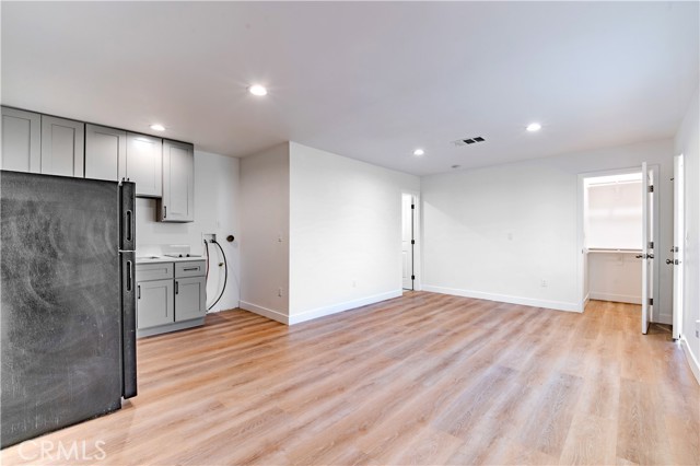 Front Image Thumbnail for CROC26010819