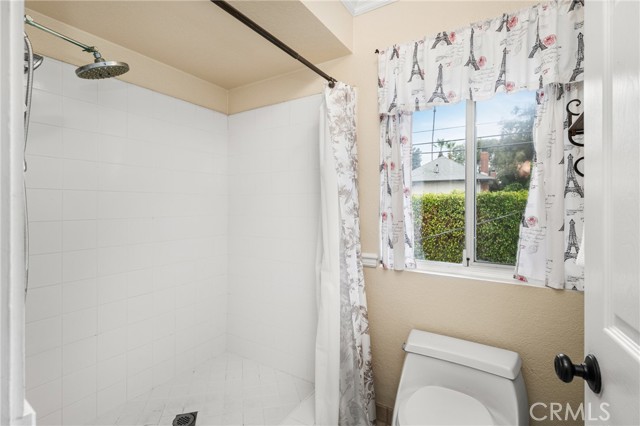 Detail Gallery Image 38 of 65 For 2105 Millwood St, Santa Ana,  CA 92705 - 4 Beds | 2/1 Baths