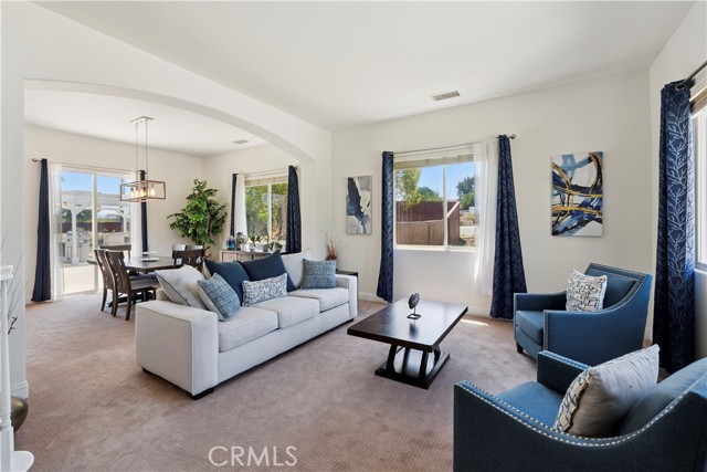 1732 Gamble Lane, Escondido CA: https://media.crmls.org/medias/535b528f-0607-4841-90a7-5146b44a4a04.jpg