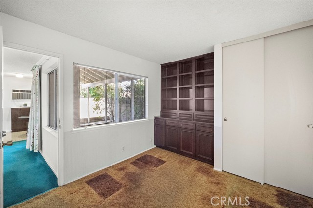 11551 Gladstone Circle, Fountain Valley CA: https://media.crmls.org/medias/535b6963-a12e-4627-91a3-a11ecd4fe486.jpg