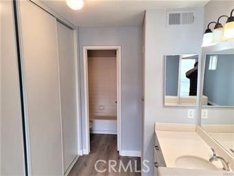 Detail Gallery Image 5 of 7 For 310 Lake St #213,  Huntington Beach,  CA 92648 - 2 Beds | 2 Baths