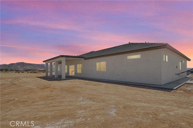23420 Klickitat Avenue, Apple Valley CA: https://media.crmls.org/medias/535bbf0e-59fb-4573-81f7-95d703100f15.jpg