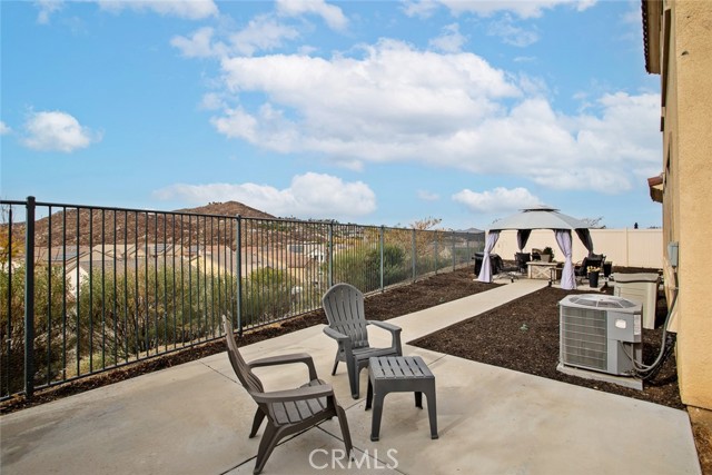 Detail Gallery Image 24 of 34 For 24449 Payton Dr, Lake Elsinore,  CA 92532 - 4 Beds | 3 Baths