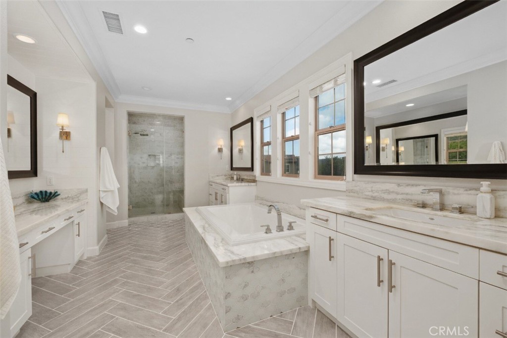 MLS #OC26127470 image #23