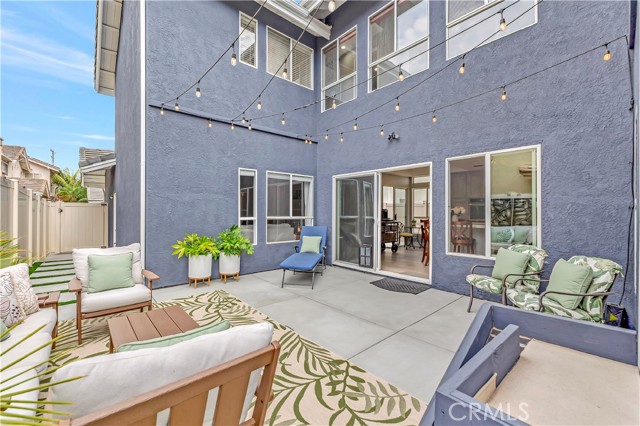 Detail Gallery Image 9 of 55 For 1916 Pine St, Huntington Beach,  CA 92648 - 4 Beds | 3 Baths
