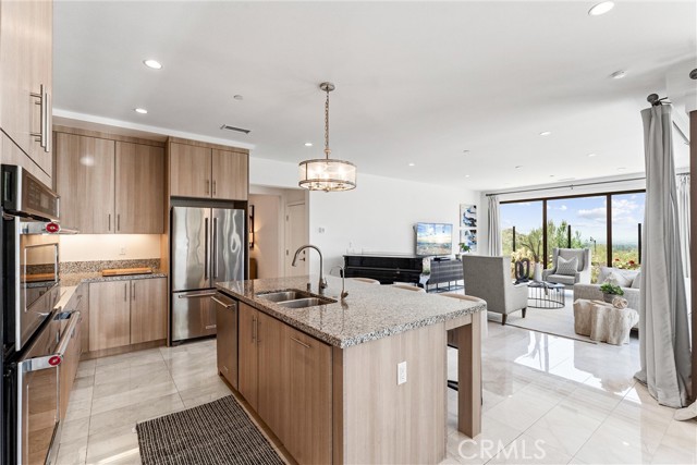 Detail Gallery Image 8 of 60 For 147 Oceano, Irvine,  CA 92602 - 3 Beds | 2/1 Baths