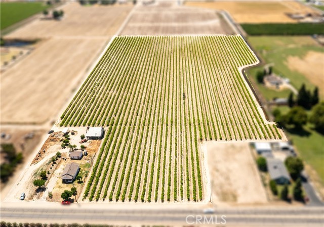 Detail Gallery Image 2 of 2 For 5223 S Elm Ave, Fresno,  CA 93706 - 3 Beds | 1 Baths