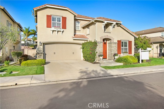 Detail Gallery Image 2 of 46 For 31348 Strawberry Tree Ln, Temecula,  CA 92592 - 4 Beds | 2/1 Baths