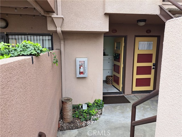 MLS# OC23045351