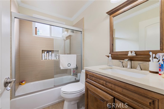 Detail Gallery Image 12 of 17 For 9434 Mclennan, Northridge,  CA 91343 - 3 Beds | 2 Baths