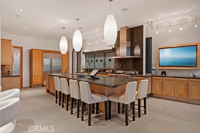 Detail Gallery Image 16 of 75 For 2665 Victoria Dr, Laguna Beach,  CA 92651 - 5 Beds | 4/2 Baths