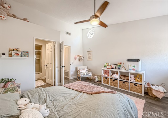 450 Country Club Drive, Simi Valley CA: https://media.crmls.org/medias/5360bec6-1cb7-4f6c-9421-2c83a02fb333.jpg