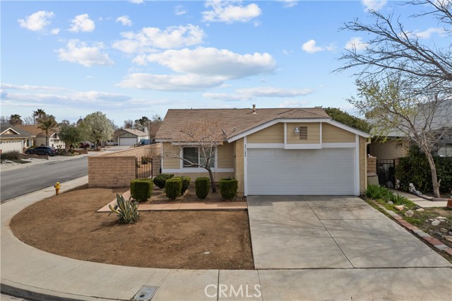 Detail Gallery Image 1 of 1 For 37140 Marye Margo Cir, Palmdale,  CA 93550 - 2 Beds | 2 Baths