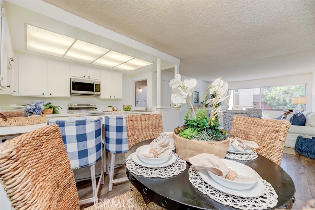 Detail Gallery Image 9 of 41 For 5917 Armaga Spring Rd #N,  Rancho Palos Verdes,  CA 90275 - 2 Beds | 2 Baths