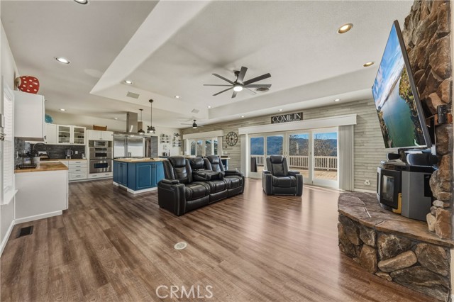 Detail Gallery Image 13 of 66 For 9183 Fox, Cobb,  CA 95426 - 4 Beds | 3/1 Baths