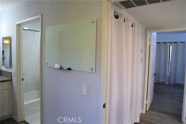 Detail Gallery Image 12 of 25 For 322 S Mentor Ave #6,  Pasadena,  CA 91106 - 2 Beds | 2/1 Baths